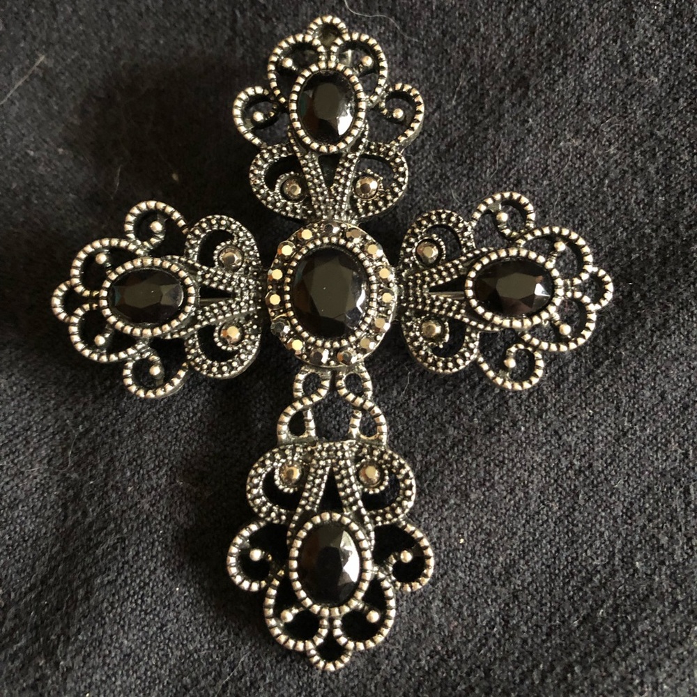 Premier Triumph Broach/Pendant